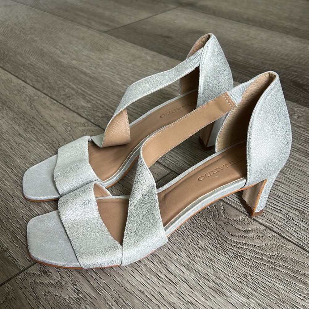 Bernardo Womens Camille Sandal Silver - Picture 3 of 5